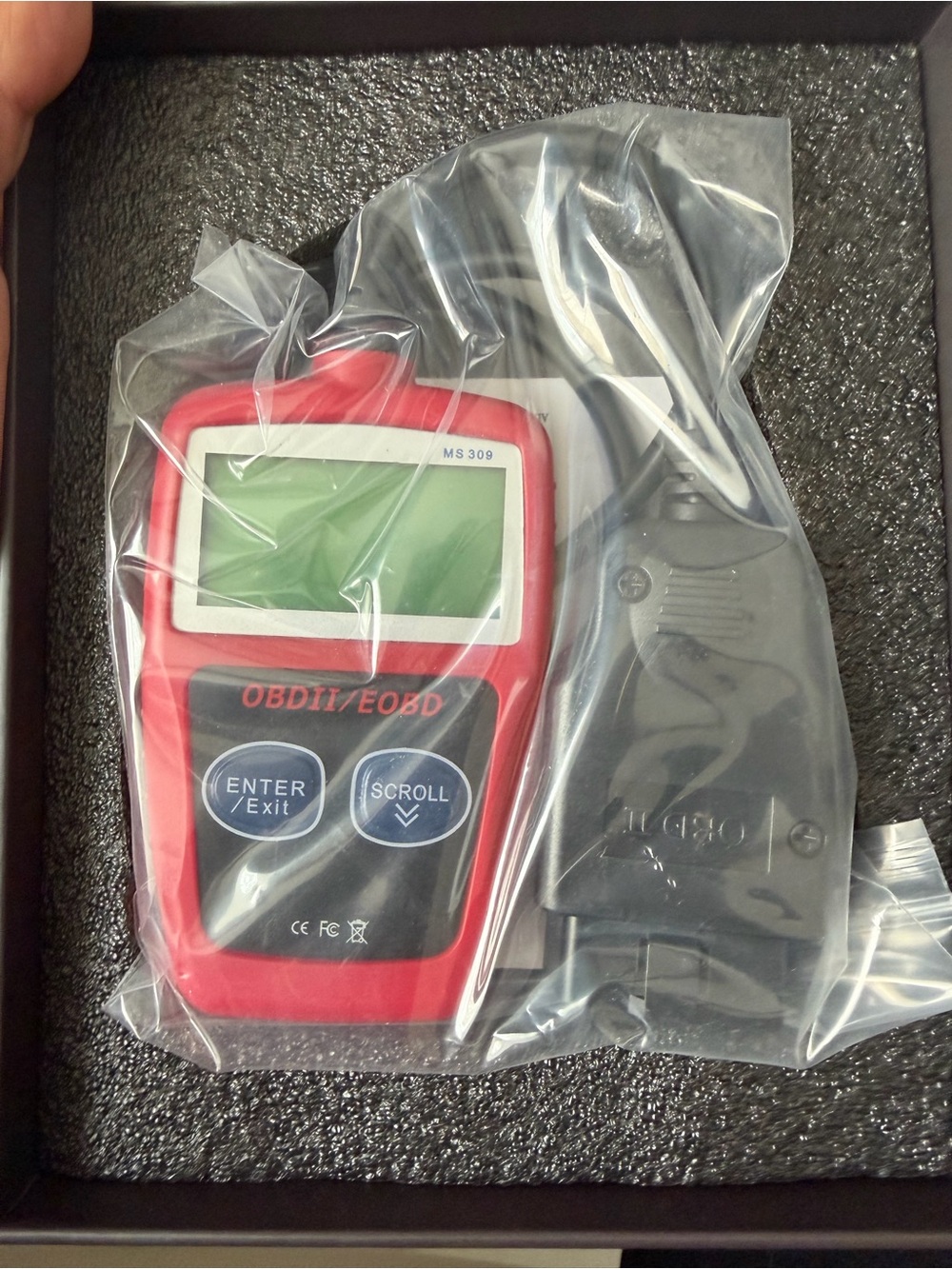 OBDII Code Reader MS309 - Red - Picture 4 of 5